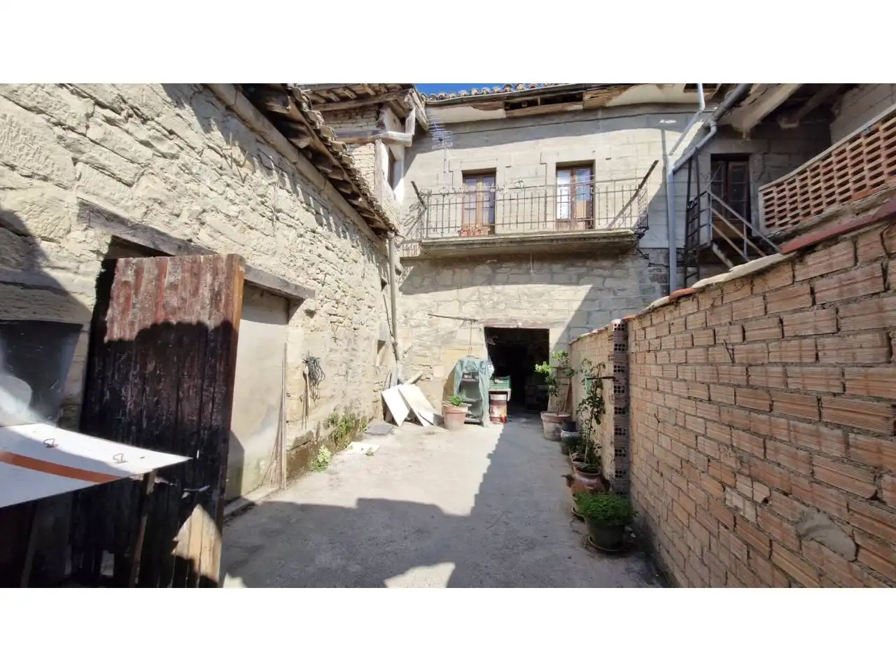Vista exterior de Casa o xalet en venda en Treviana, La Rioja