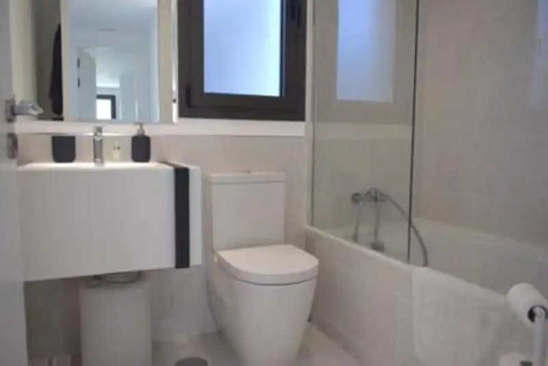 Bathroom of Apartments for rent in Estepona  with Air Conditioner, Heating and Terrace