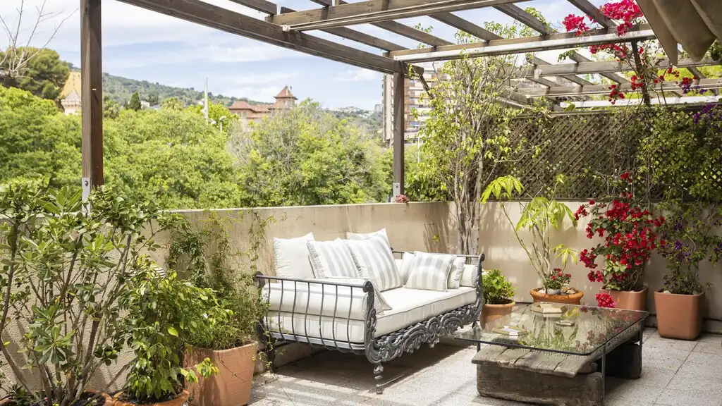 Terrasse von Wohnungen zum Verkauf in Barcelona mit Klimaanlage, Heizung und Parkett