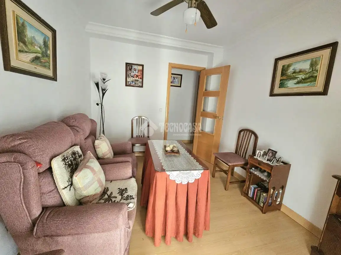 Living room of Flat for sale in Mairena del Aljarafe