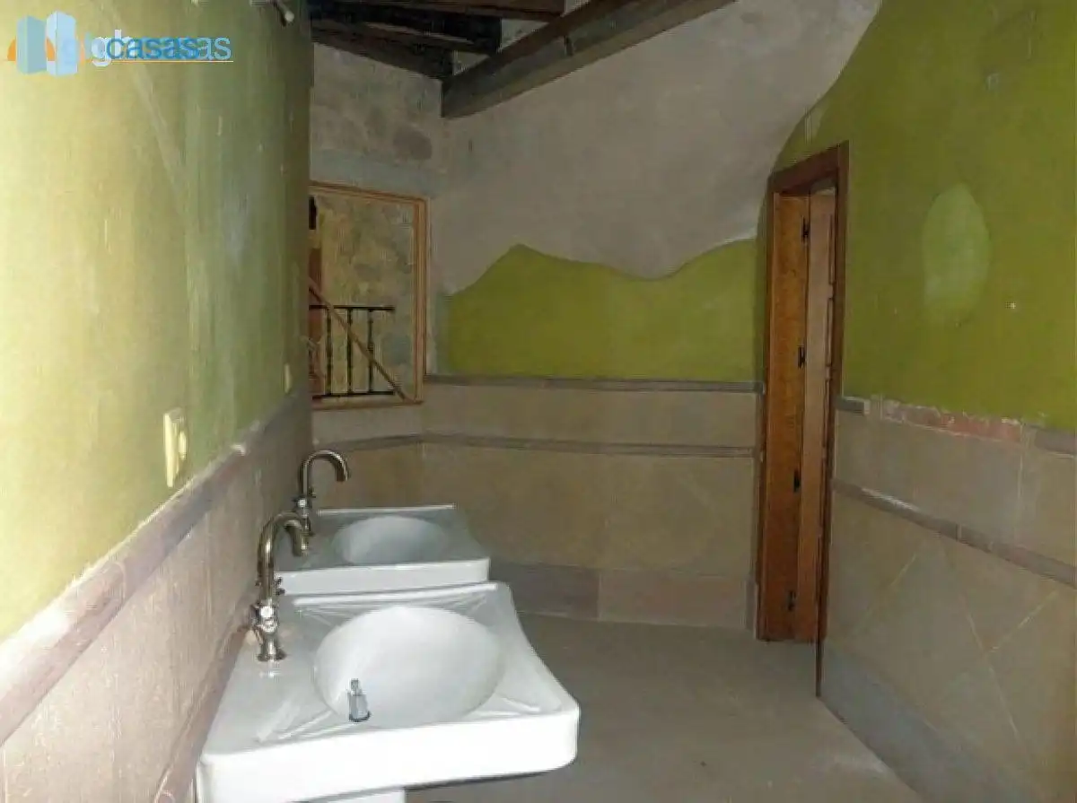 Bany de Casa o xalet en venda en Castraz