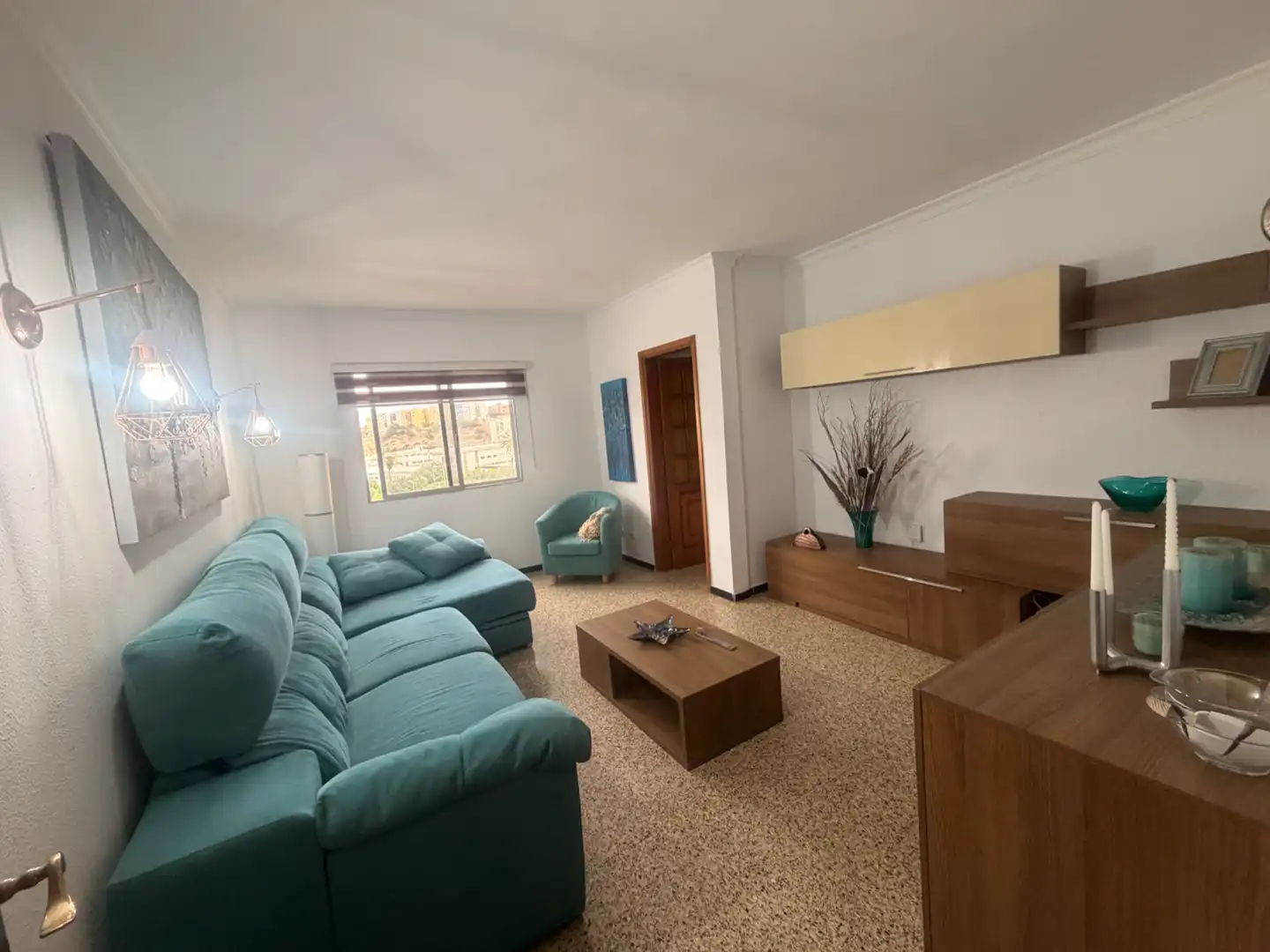 Sala d'estar de Pis en venda en Las Palmas de Gran Canaria amb Moblat i Forn