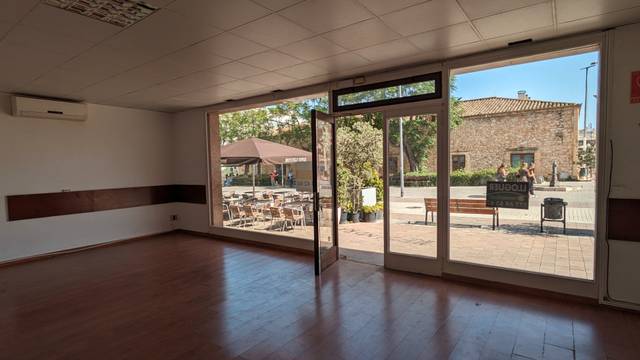 Local comercial en Alquiler en Carrer d'Antoni Roig en Centre