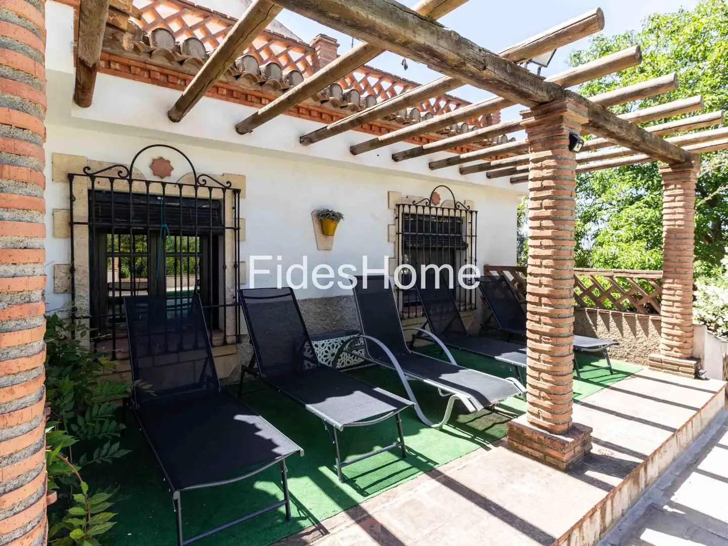 Terraza de Casa o chalet en venta en Nigüelas con Jardín privado, Piscina y Amueblado