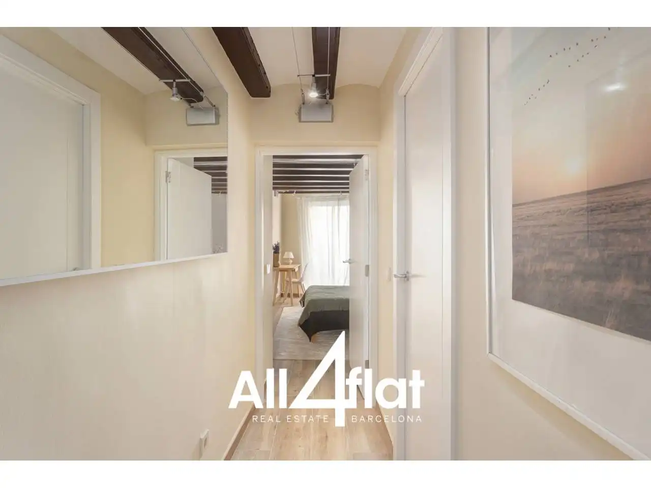 Wohnung zum Verkauf in Barcelona mit Klimaanlage, Parkett und Möbliert