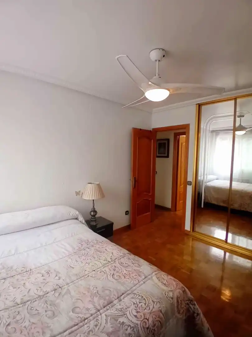 Piso en venta en Calle San Vidal, 24, Reyes Católicos