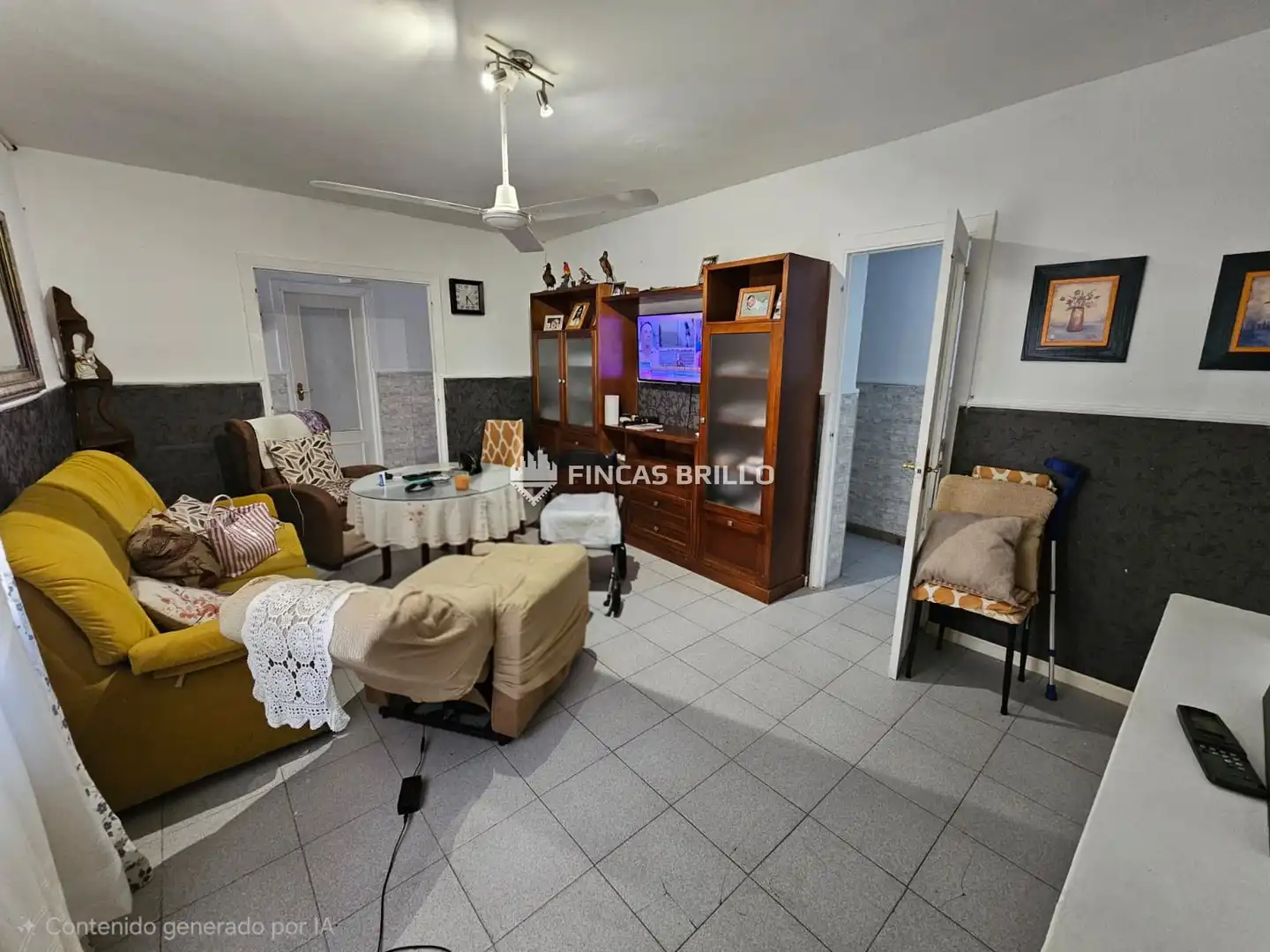 Sala de estar de Casa adosada en venta en Cáceres con Aire acondicionado, Calefacción y Amueblado