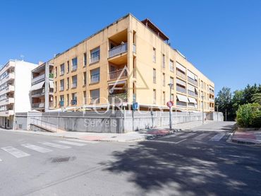 Appartamento con ascensore in vendita a de la Bòbila 4