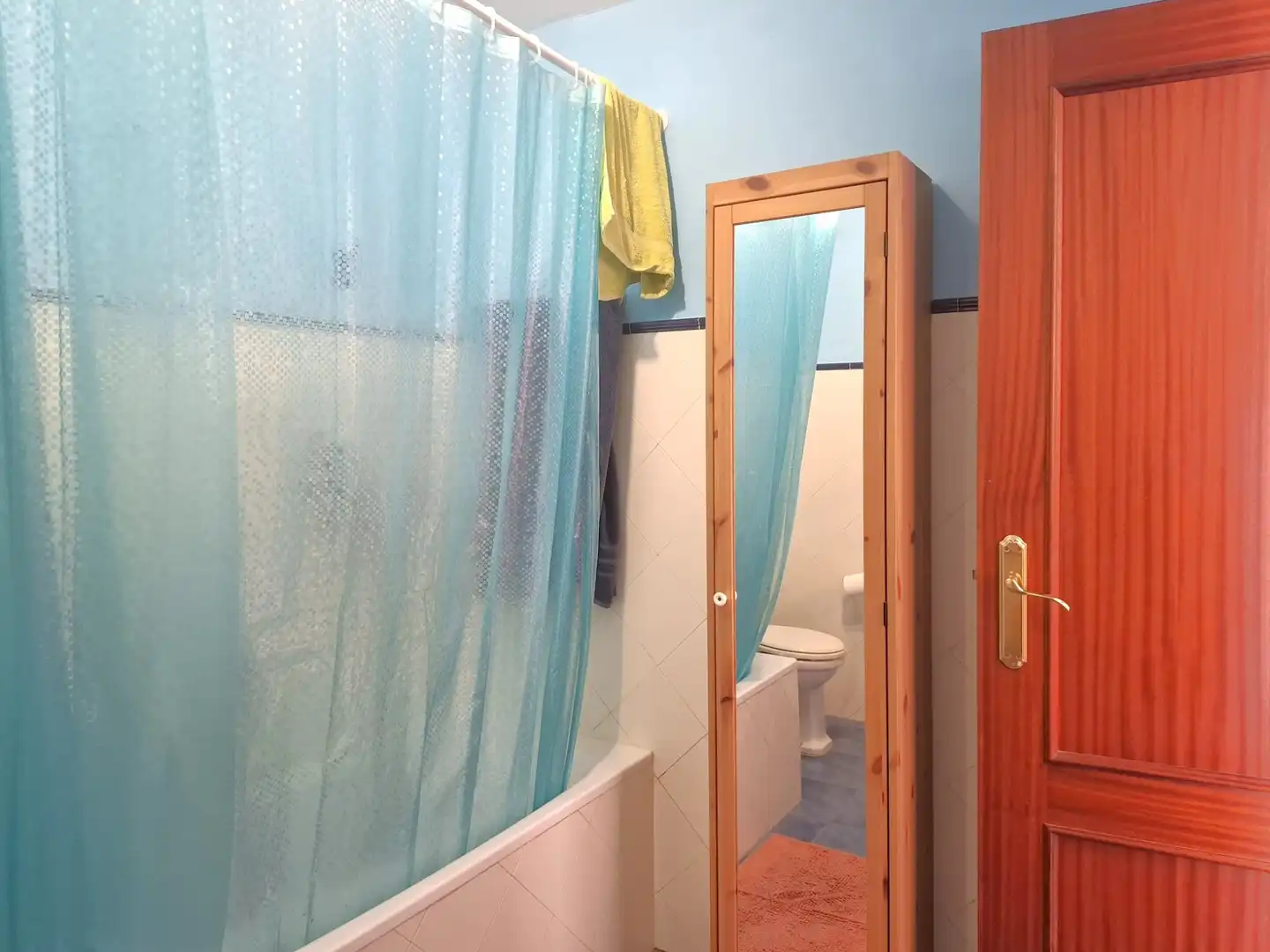 Badezimmer von Einfamilien-Reihenhaus zum Verkauf in Málaga mit Terrasse