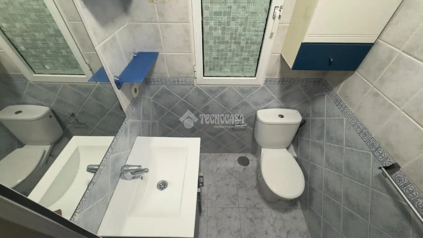 Bathroom of Flat for sale in Málaga
