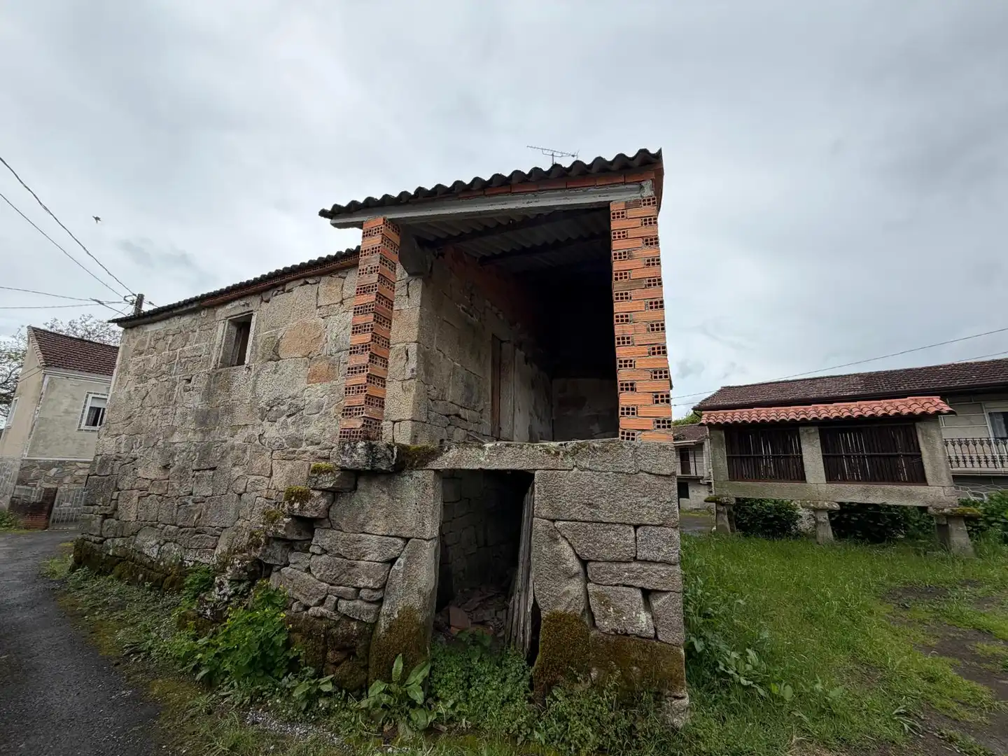 Vista exterior de Finca rústica en venda en Vilamarín amb Balcó