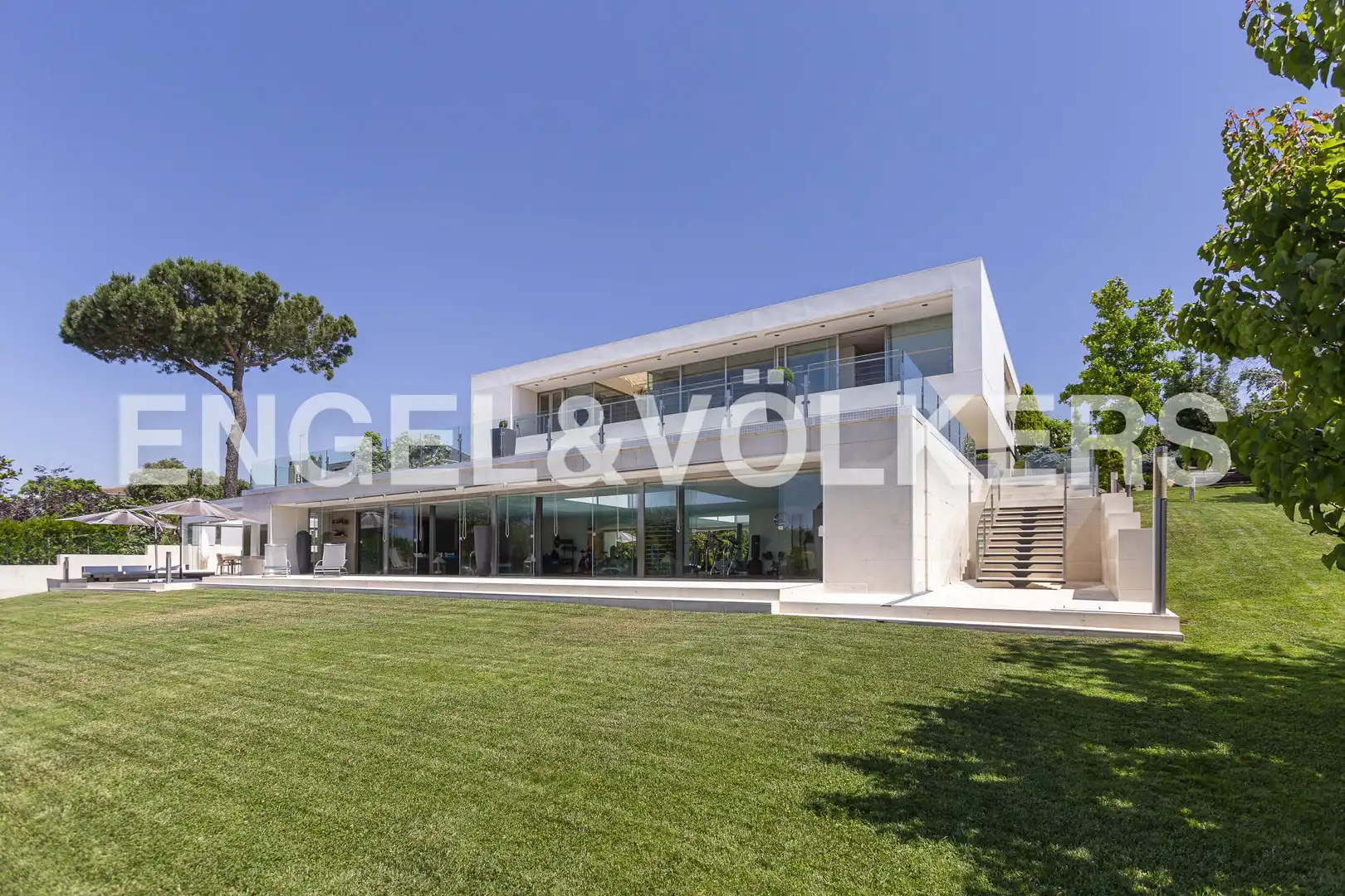 Vista exterior de Casa o chalet en venta en Rozas Centro