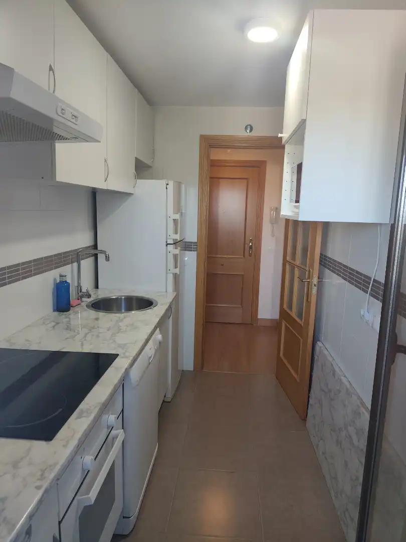 Cuina de Pis en venda en Camarena amb Aire condicionat, Calefacció i Moblat