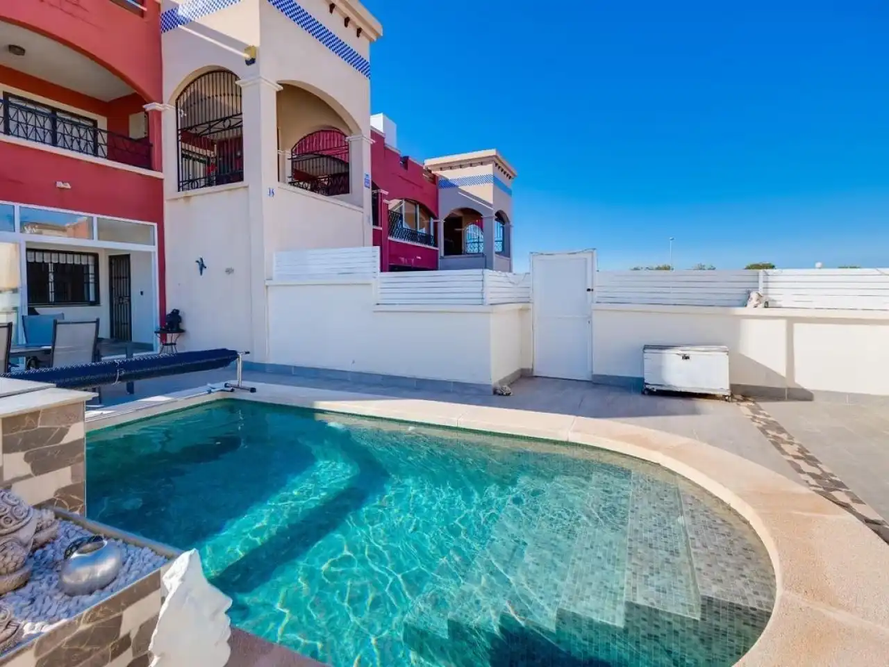 Piscina de Casa o xalet en venda en Orihuela amb Aire condicionat, Calefacció i Jardí privat