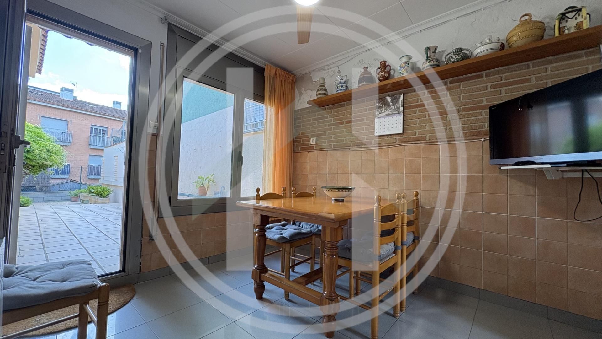 Kitchen of House or chalet for sale in La Roca del Vallès  with Air Conditioner, Heating and Private garden