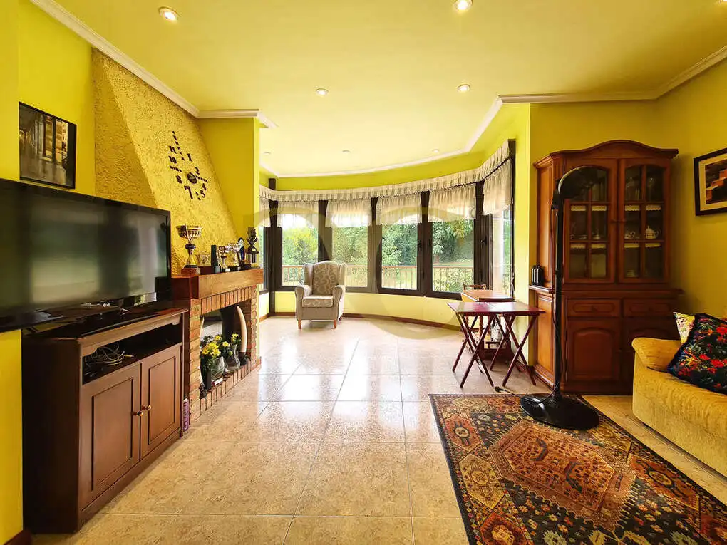 Sala de estar de Casa o chalet en venta en Gijón  con Calefacción, Jardín privado y Terraza