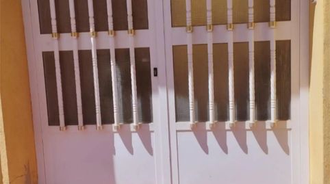 Foto 2 de Casa adosada en venta en Calle de Virgen, 21, Madrigueras, Albacete