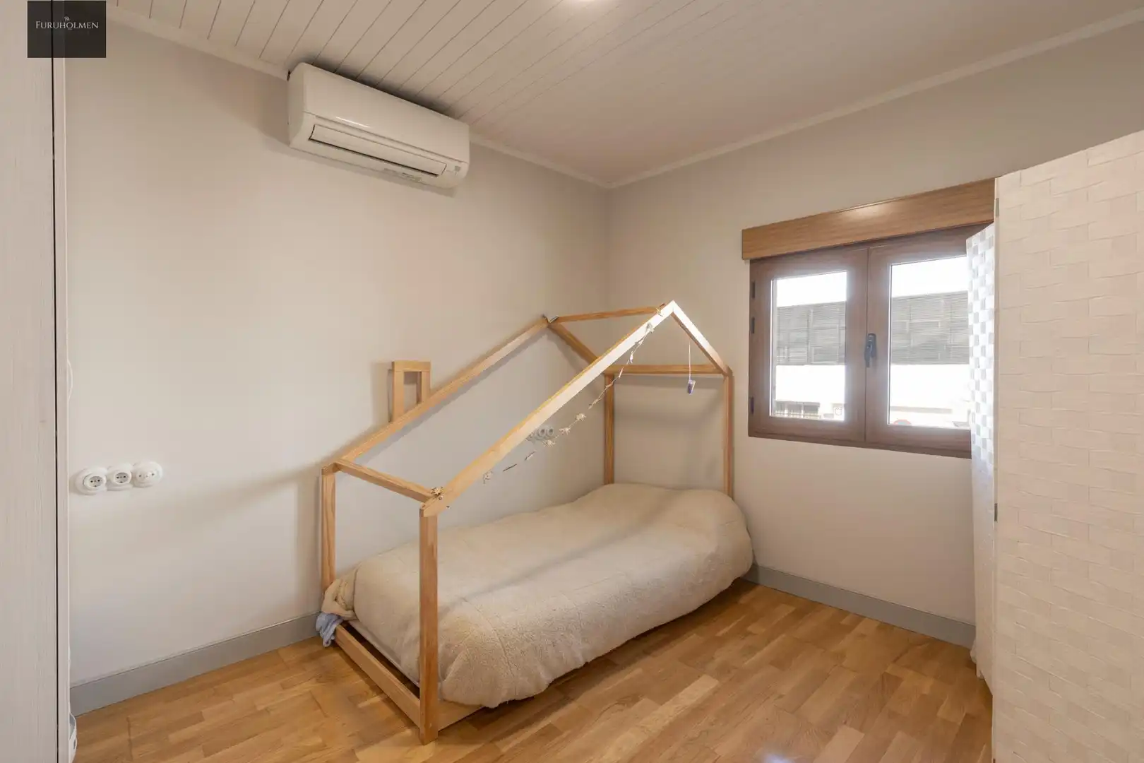 Bedroom of Flat for sale in Armilla  with Air Conditioner and Heating