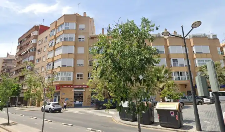 Vista exterior de Piso en venta en Valencia