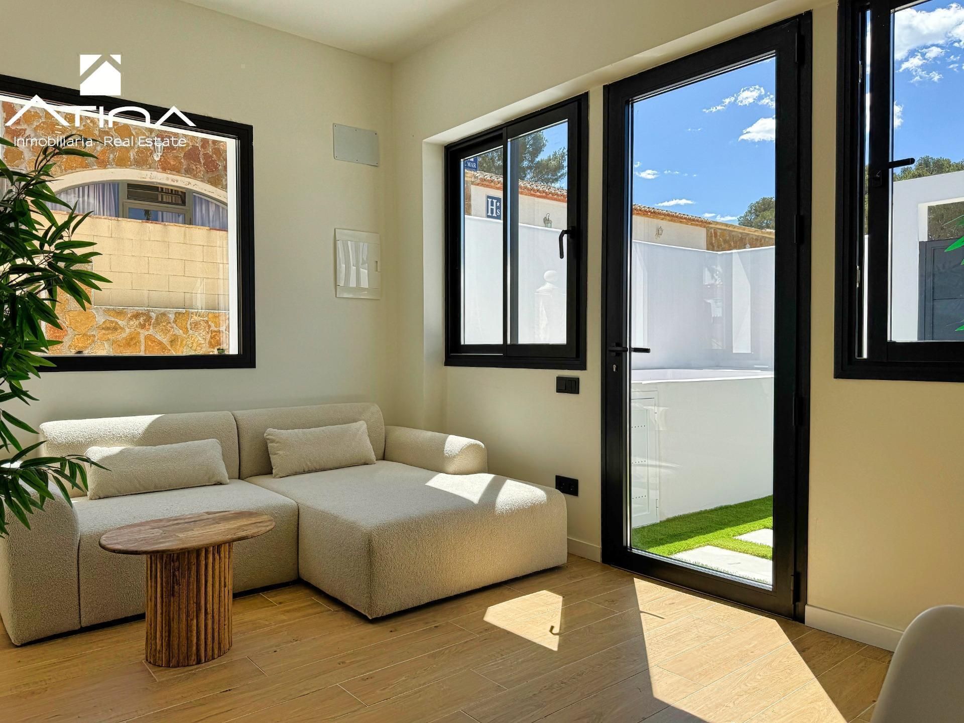 Living room of Single-family semi-detached for sale in Jávea / Xàbia  with Heating, Private garden and Swimming Pool