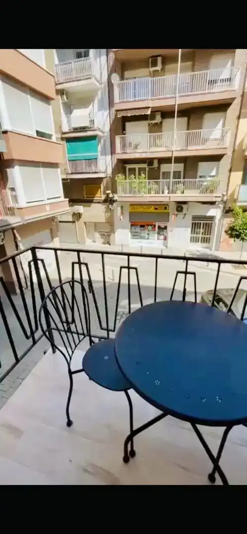 Terrassa de Pis per a compartir en Murcia amb Aire condicionat, Moblat i Balcó