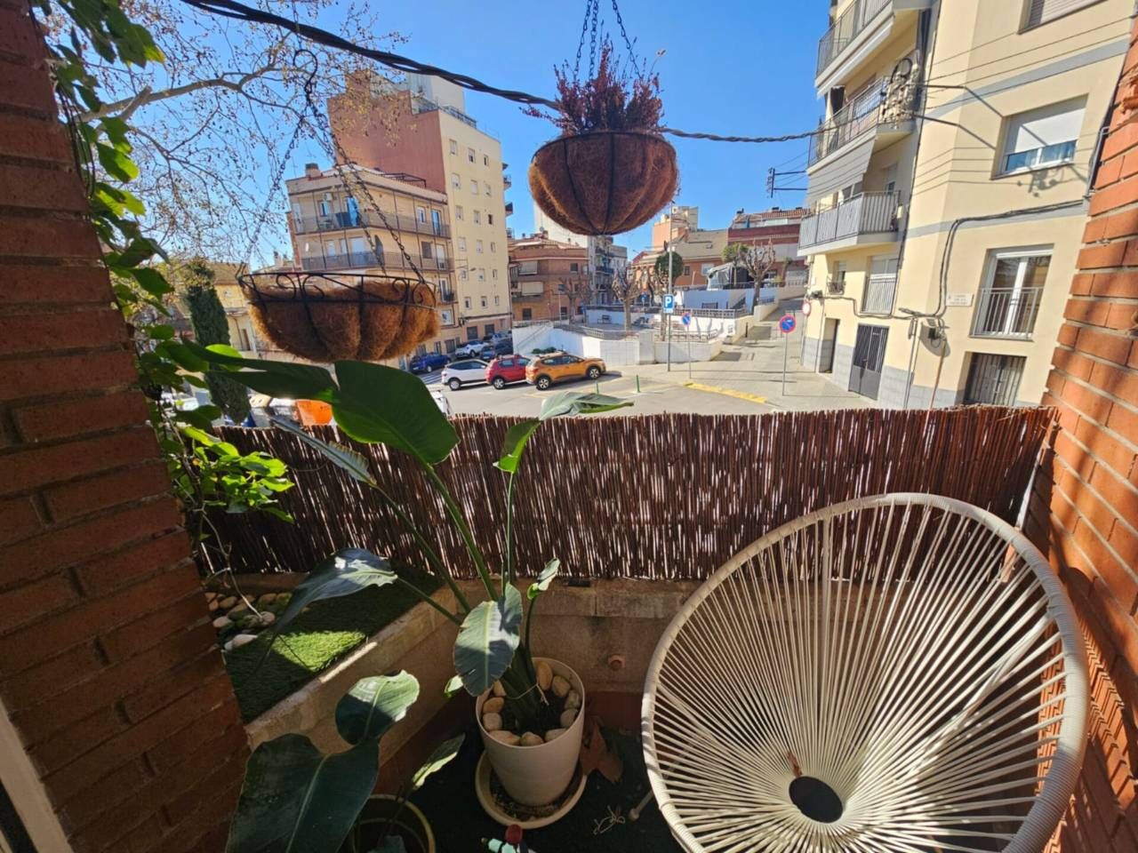 Vista exterior de Pis en venda en Rubí amb Aire condicionat, Calefacció i Traster