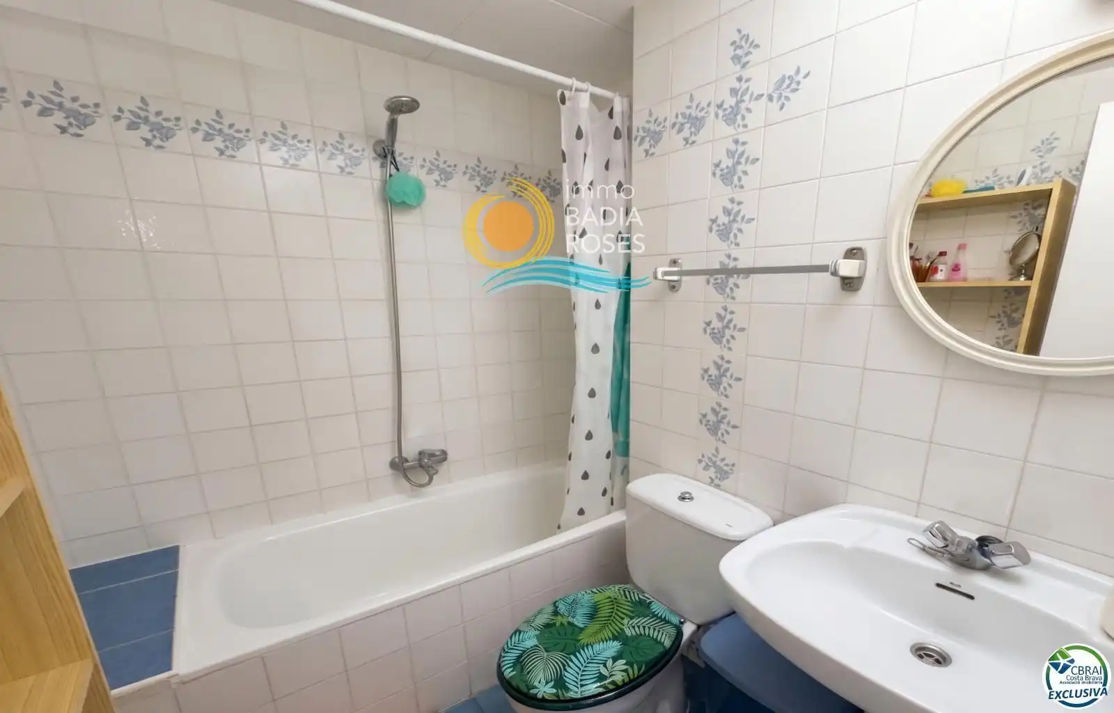 Baño de Piso en venta en Roses con Calefacción, Parquet y Terraza