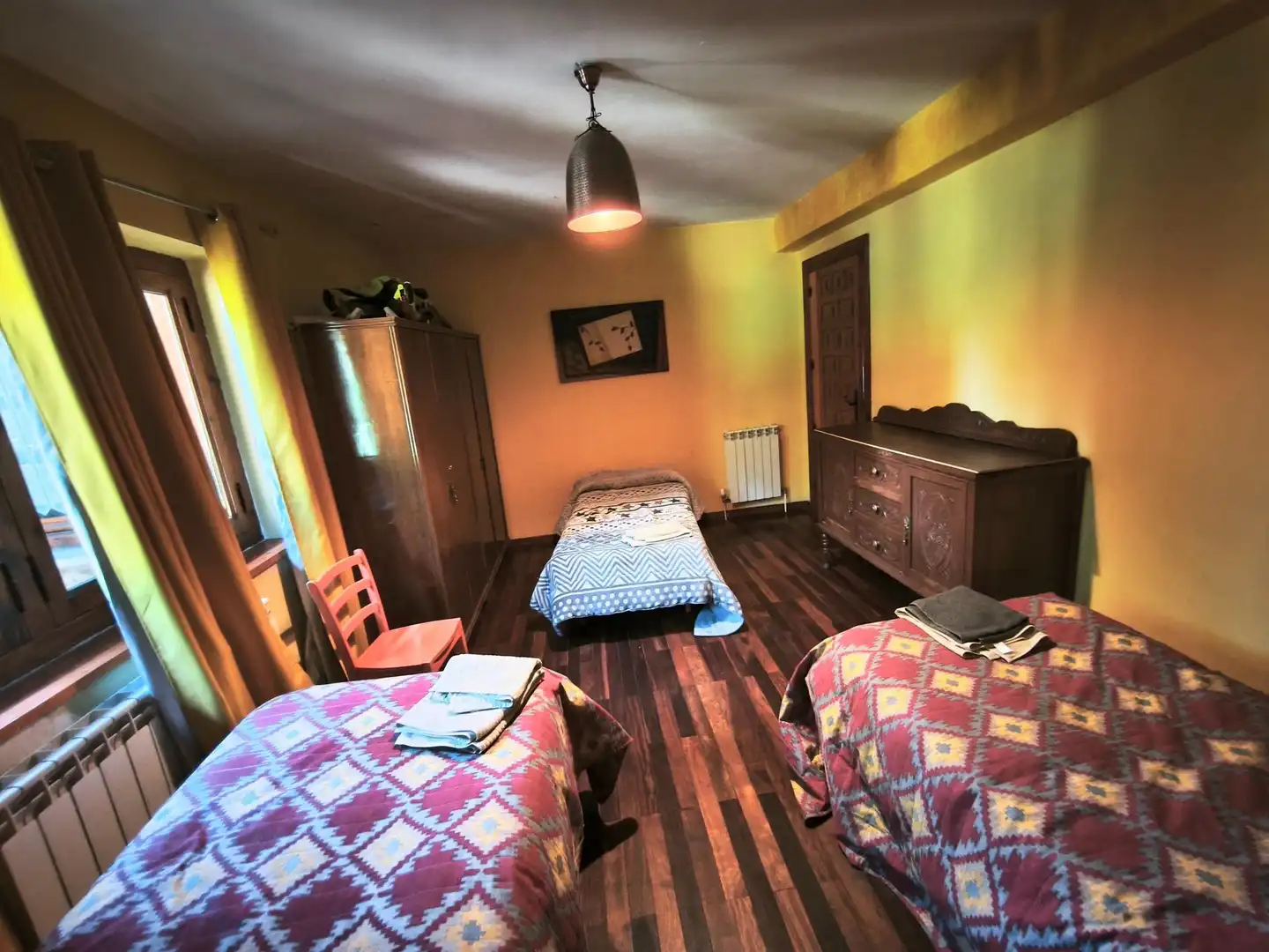 Habitación de Casa o chalet en venta en San Andrés del Rabanedo con Calefacción, Terraza y Piscina