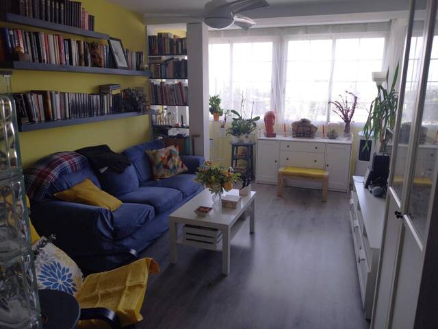 Piso en Venta en Calle MIRANDA DE ARGA en Pinar del Rey