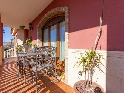 Terrassa de Casa o xalet en venda en Orihuela amb Aire condicionat, Jardí privat i Terrassa