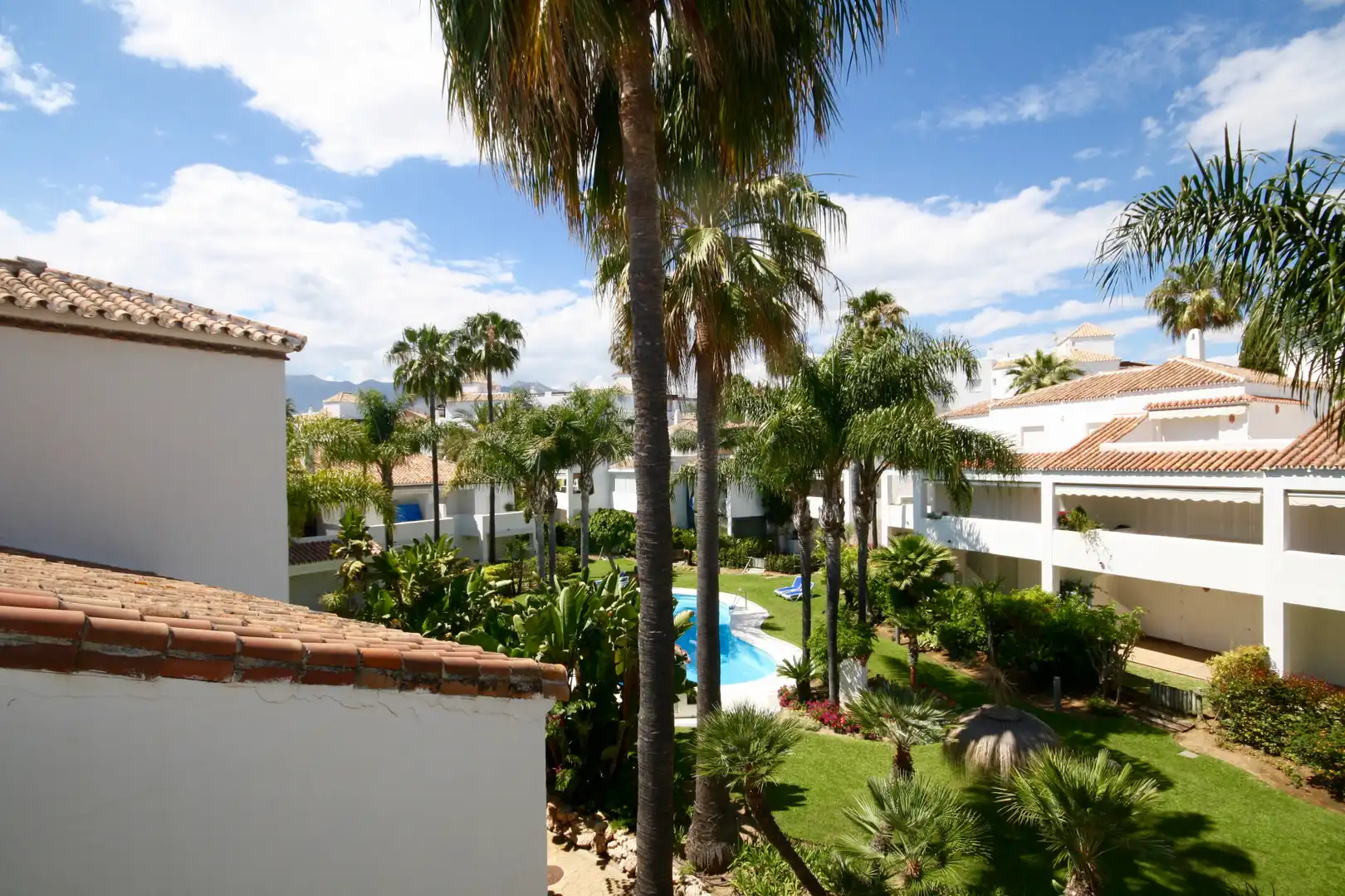 Jardí de Casa adosada de lloguer en Marbella amb Aire condicionat, Calefacció i Jardí privat