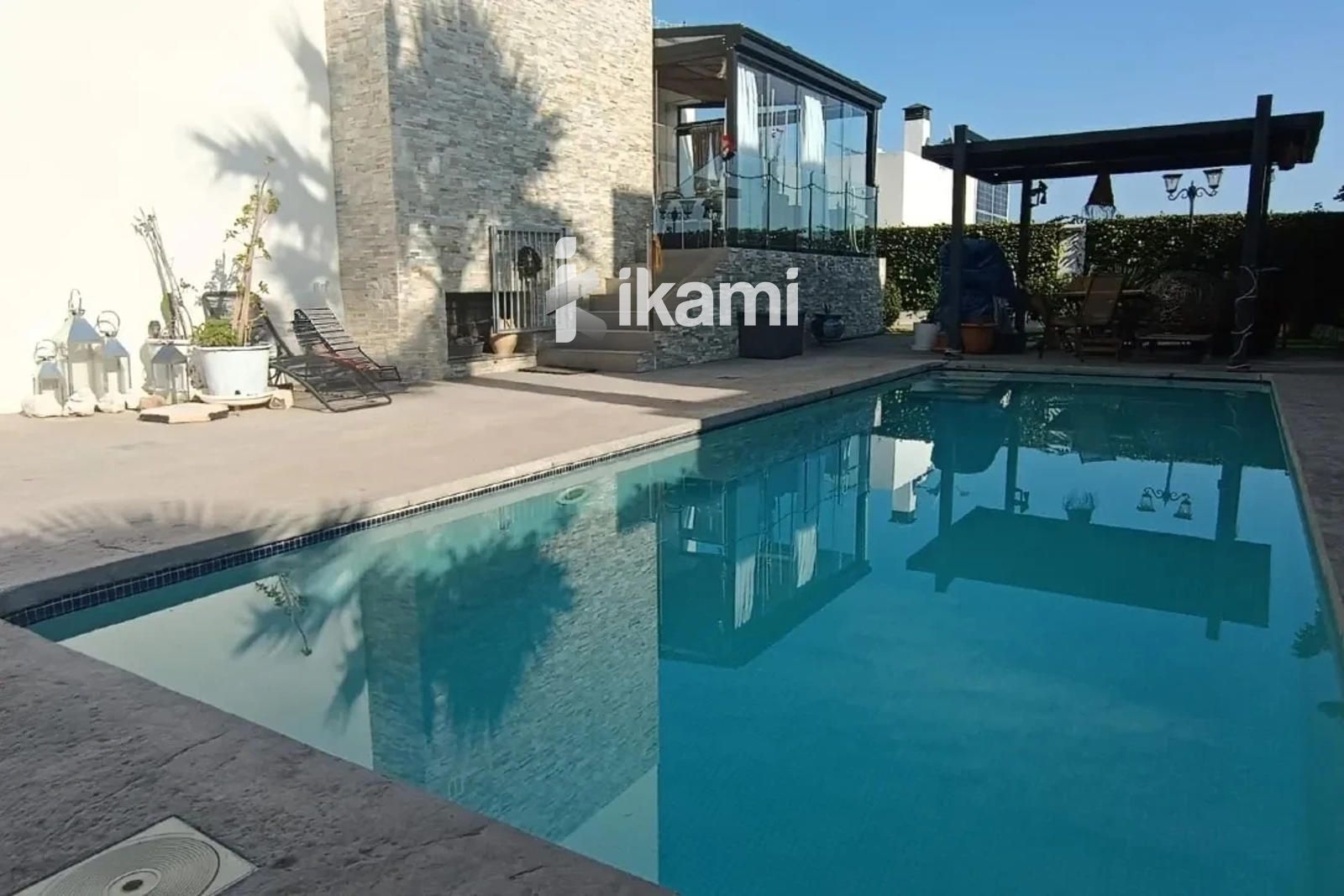 Piscina de Casa o chalet en venta en Polop con Aire acondicionado, Calefacción y Terraza
