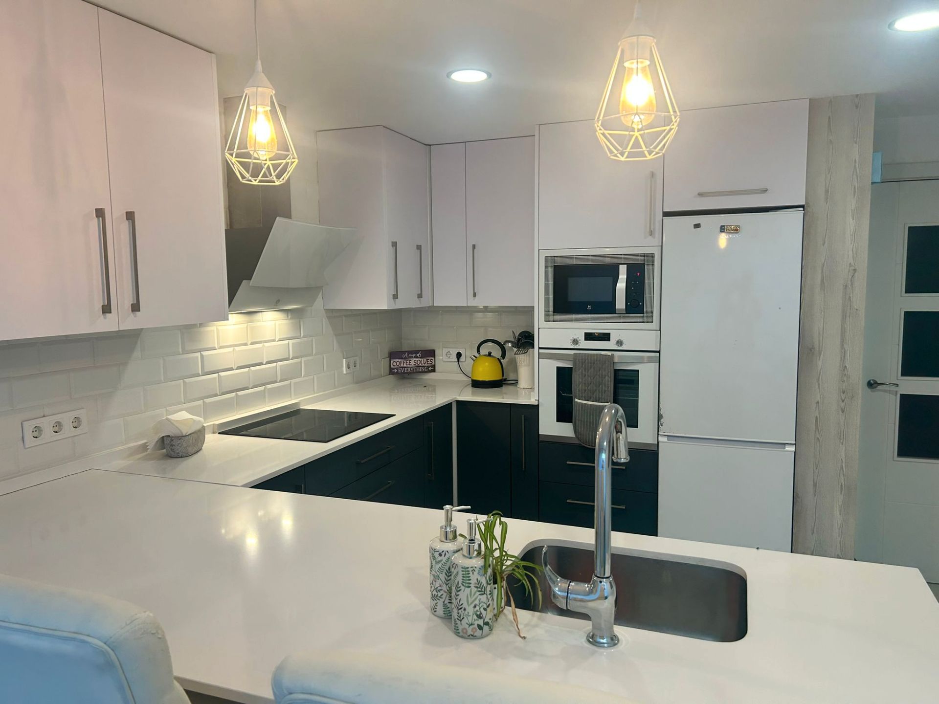 Kitchen of Single-family semi-detached for sale in Benalmádena  with Air Conditioner, Terrace and Furnished