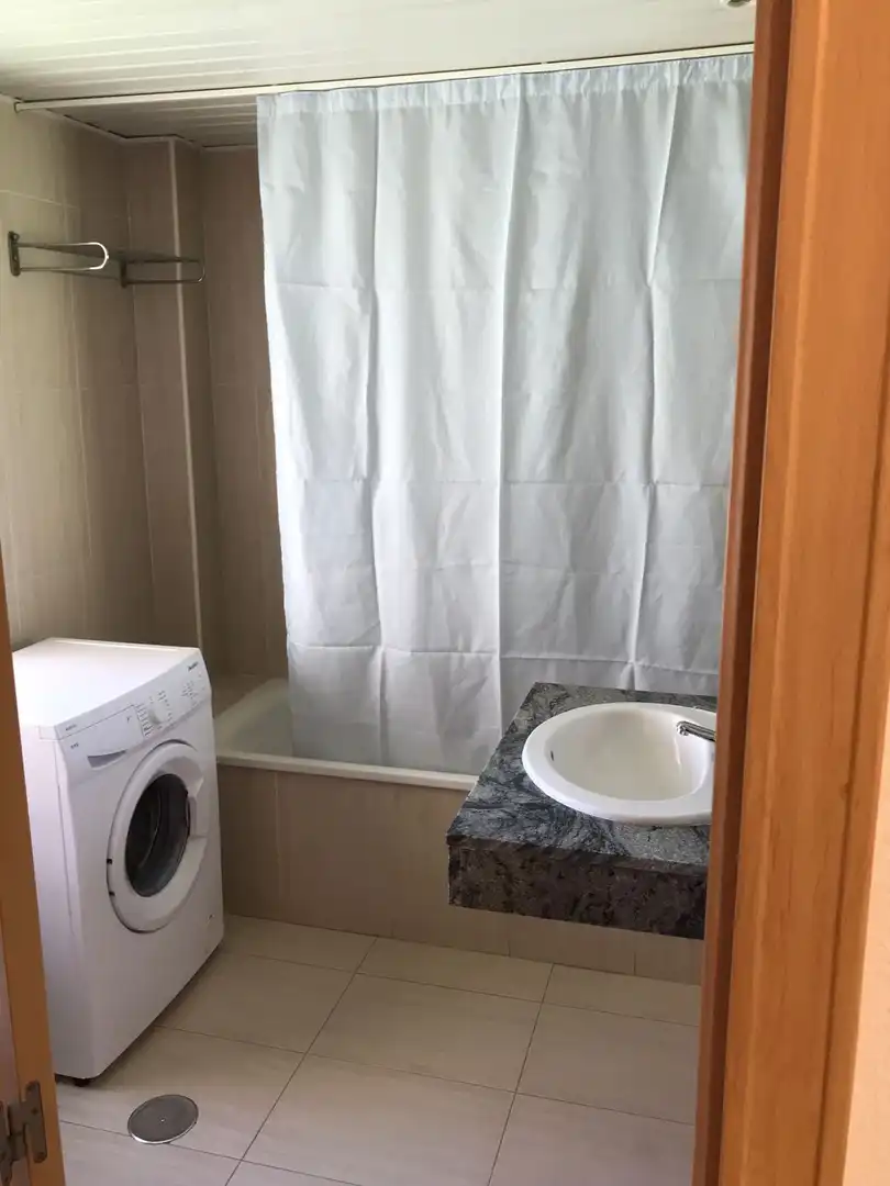 Badezimmer von Wohnung zur Miete in Benalmádena mit Klimaanlage, Möbliert und Gemeinschaftspool