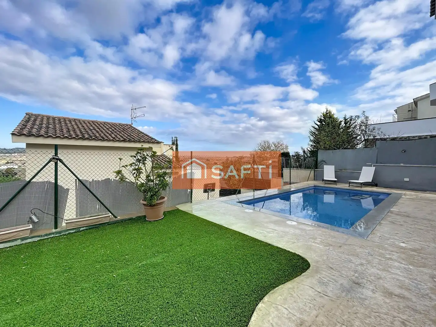 Exterior view of Houses for sale in Pacs del Penedès  with Air Conditioner, Heating and Terrace