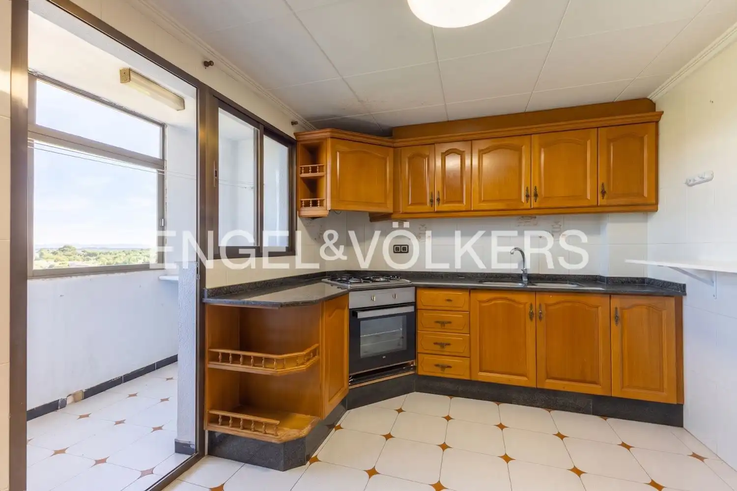 Cocina de Casa o chalet en venta en Chiva con Aire acondicionado, Calefacción y Jardín privado
