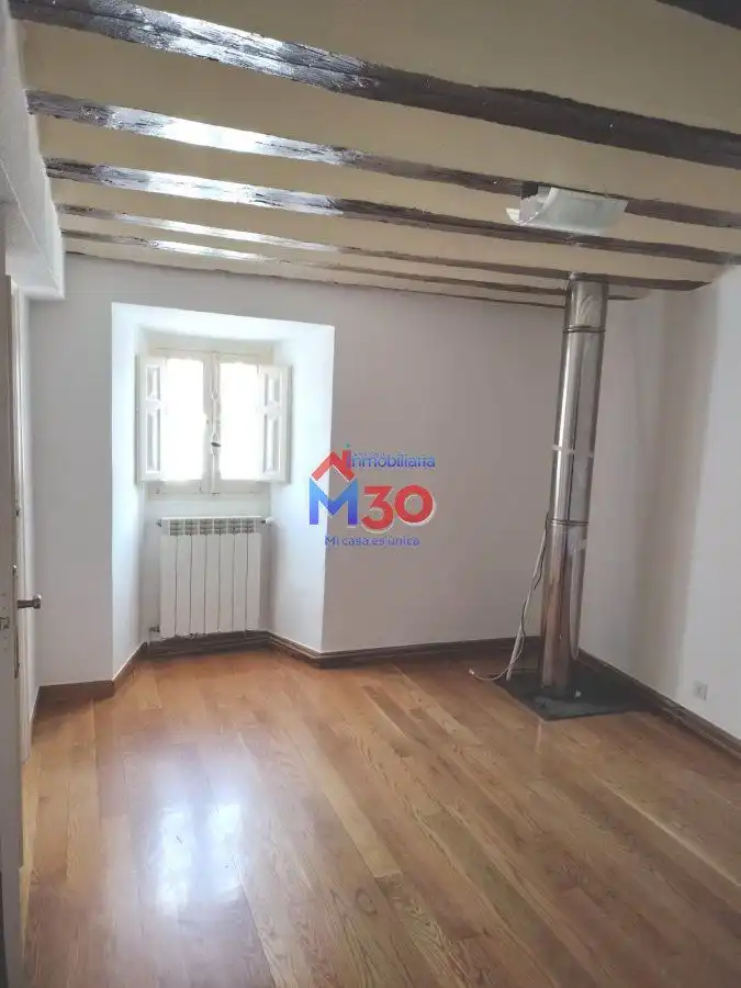 Commercial properties for sale in Valdegovia / Gaubea