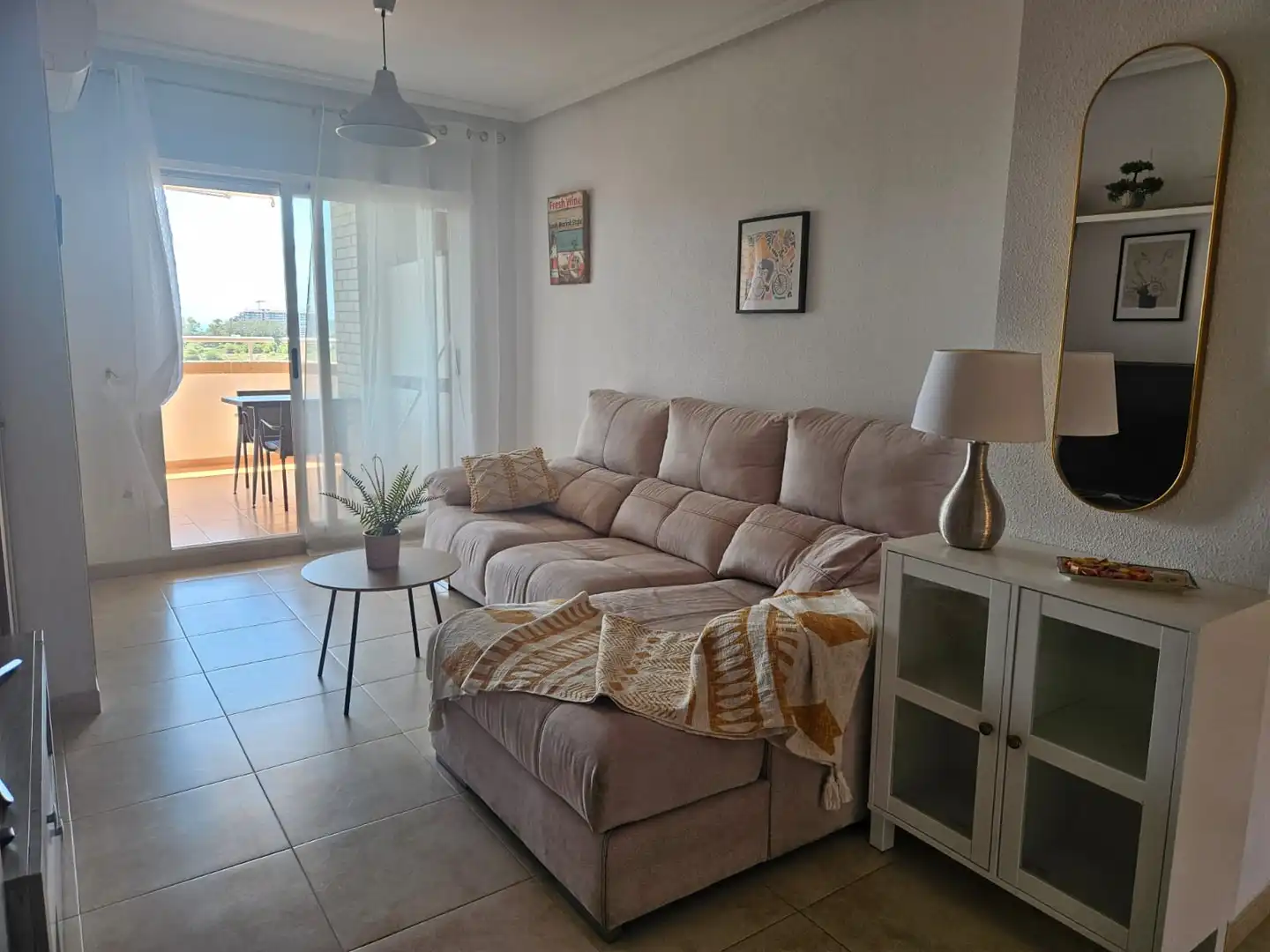 Sala de estar de Apartamento de alquiler en Cabanes con Aire acondicionado, Calefacción y Terraza