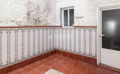 Bathroom of Flat for sale in Badalona  with Terrace and Furnished