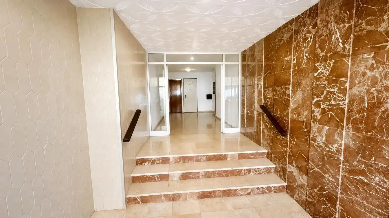 Flat for sale in Granada  with Heating, Furnished and Balcony