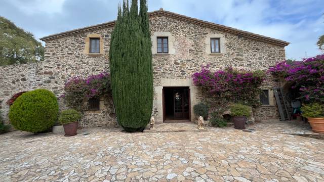 Finca rústica en Venta en Calle Raval de Dalt, 9 en Vall-llobrega