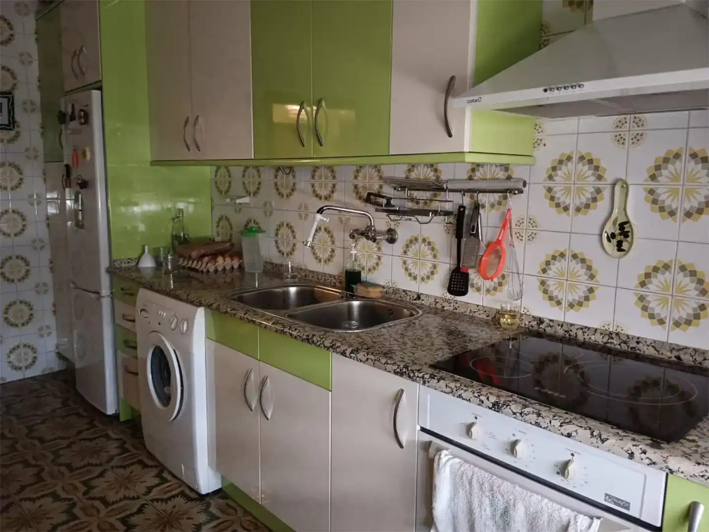 Cuina de Pis en venda en Sotillo de la Ribera amb Jardí privat, Parquet i Moblat