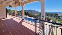 Vista exterior de Casa o xalet en venda en Finestrat amb Aire condicionat, Terrassa i Piscina