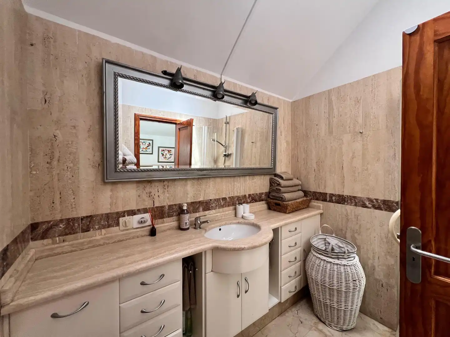 Maison mitoyenne avec piscine à louer à TOUROP KUONI 5, imagen 4