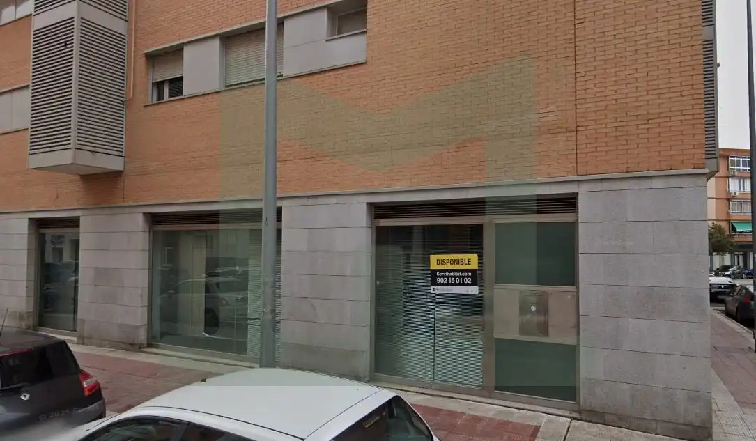 Business premises for sale in Calle Carolina Coronado