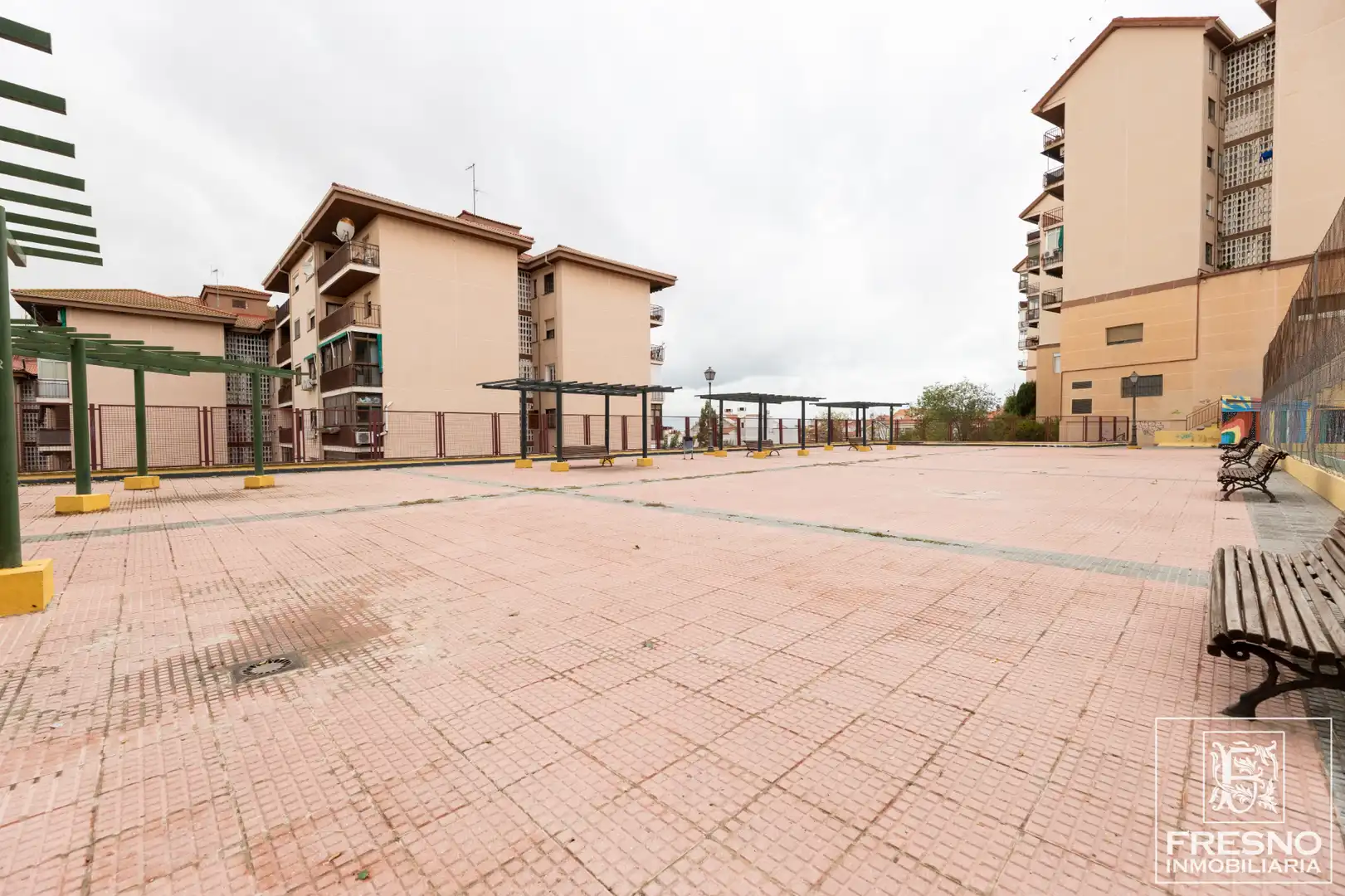 Parkplatz von Wohnung zum Verkauf in Algete mit Heizung, Parkett und Terrasse