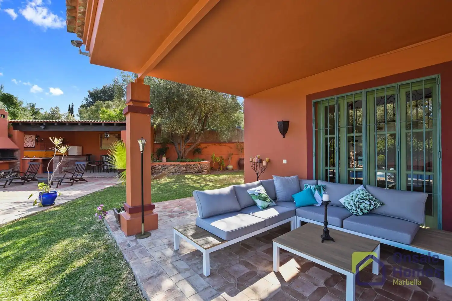 Terrassa de Casa o xalet en venda en Marbella amb Aire condicionat, Jardí privat i Terrassa