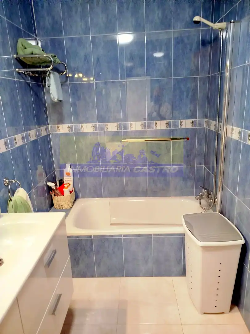 Bathroom of Detached homes for rent in Castro-Urdiales  with Heating, Terrace and Furnished