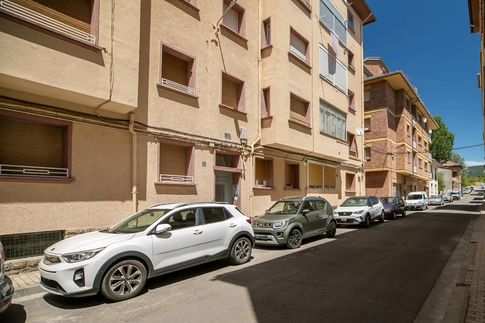 Außenansicht von Wohnung zum Verkauf in Sabiñánigo mit Heizung, Abstellraum und Möbliert