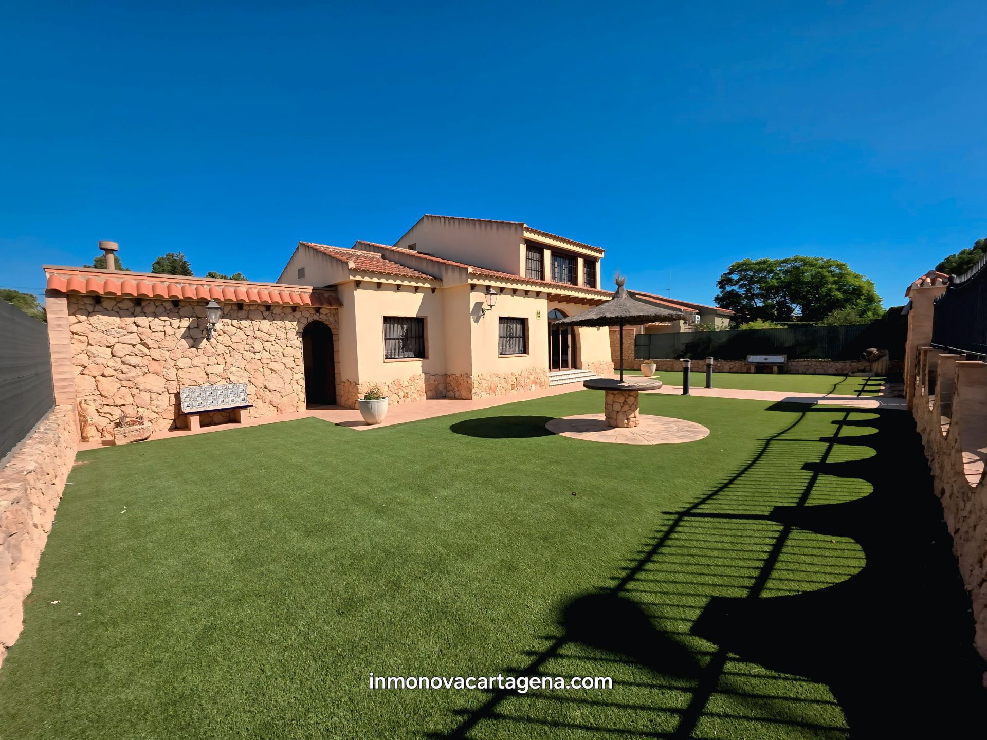 Garden of House or chalet for sale in Cartagena  with Air Conditioner, Private garden and Terrace